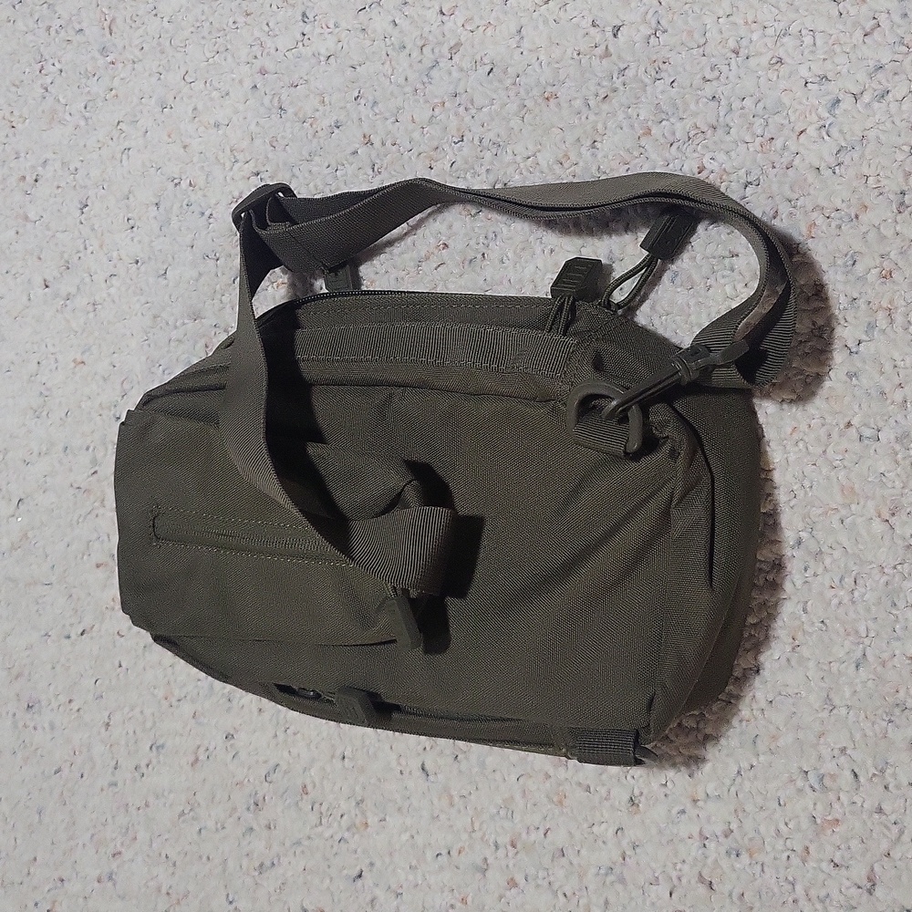 Highland Tactical Men's Shoulder Bag - Picture 3 of 4